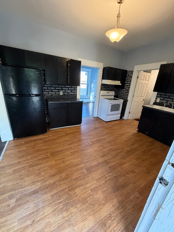 Foto del edificio - 1641 N Main St