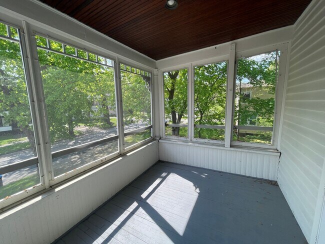 Foto del edificio - 26 Livingston Ave