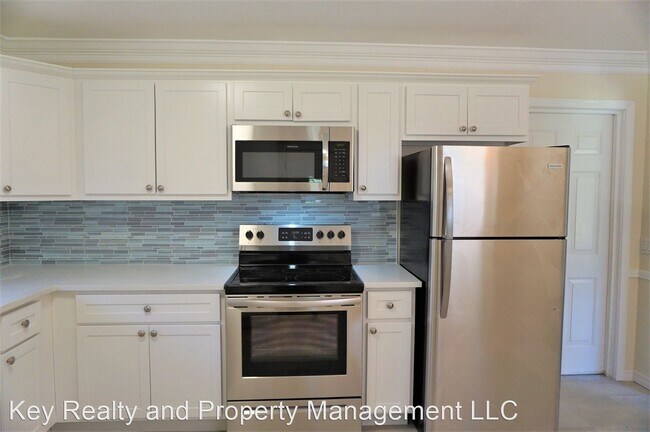 Building Photo - 3 br, 2 bath House - 1112 W Wilshire Blvd