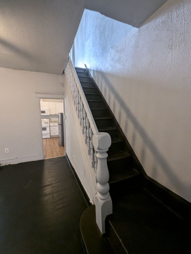 Building Photo - Remodeled Home - Strawberry Mansion