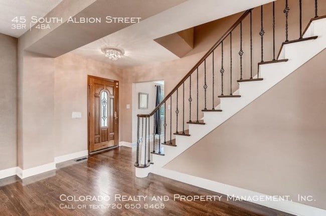 Building Photo - 3 bedroom in Denver CO 80246