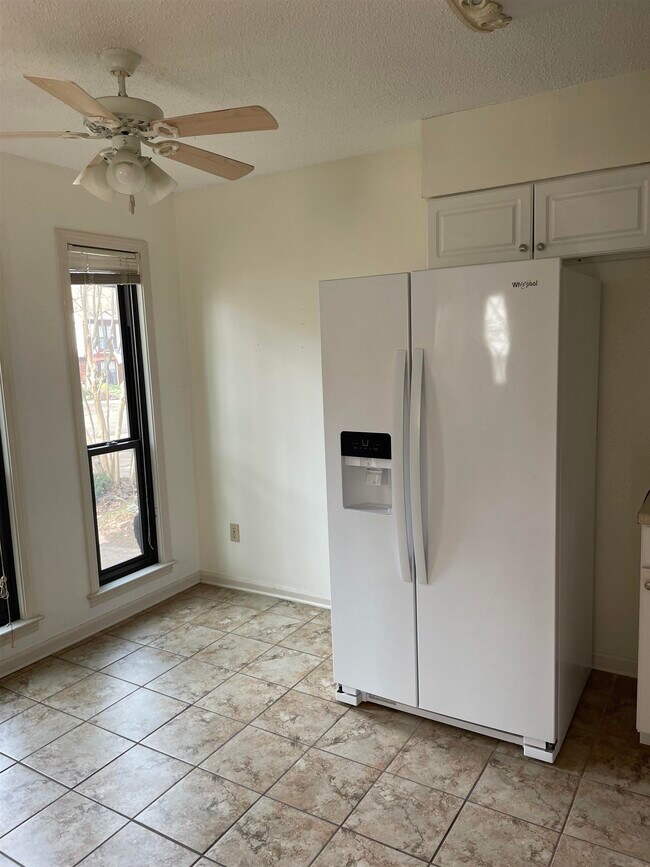 Foto del edificio - 2184 Wilderness Cove