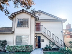 Building Photo - 8212 6th St