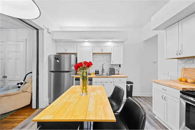 Foto del edificio - 469 Alexander St