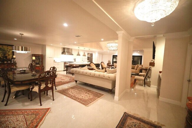 Foto del edificio - 518 Lanecrest Ln