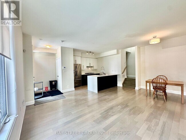 Building Photo - 4050-4050 Parkside Village Dr