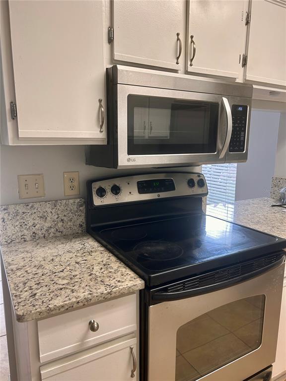 Foto del edificio - 1701 Shady Ridge Ct