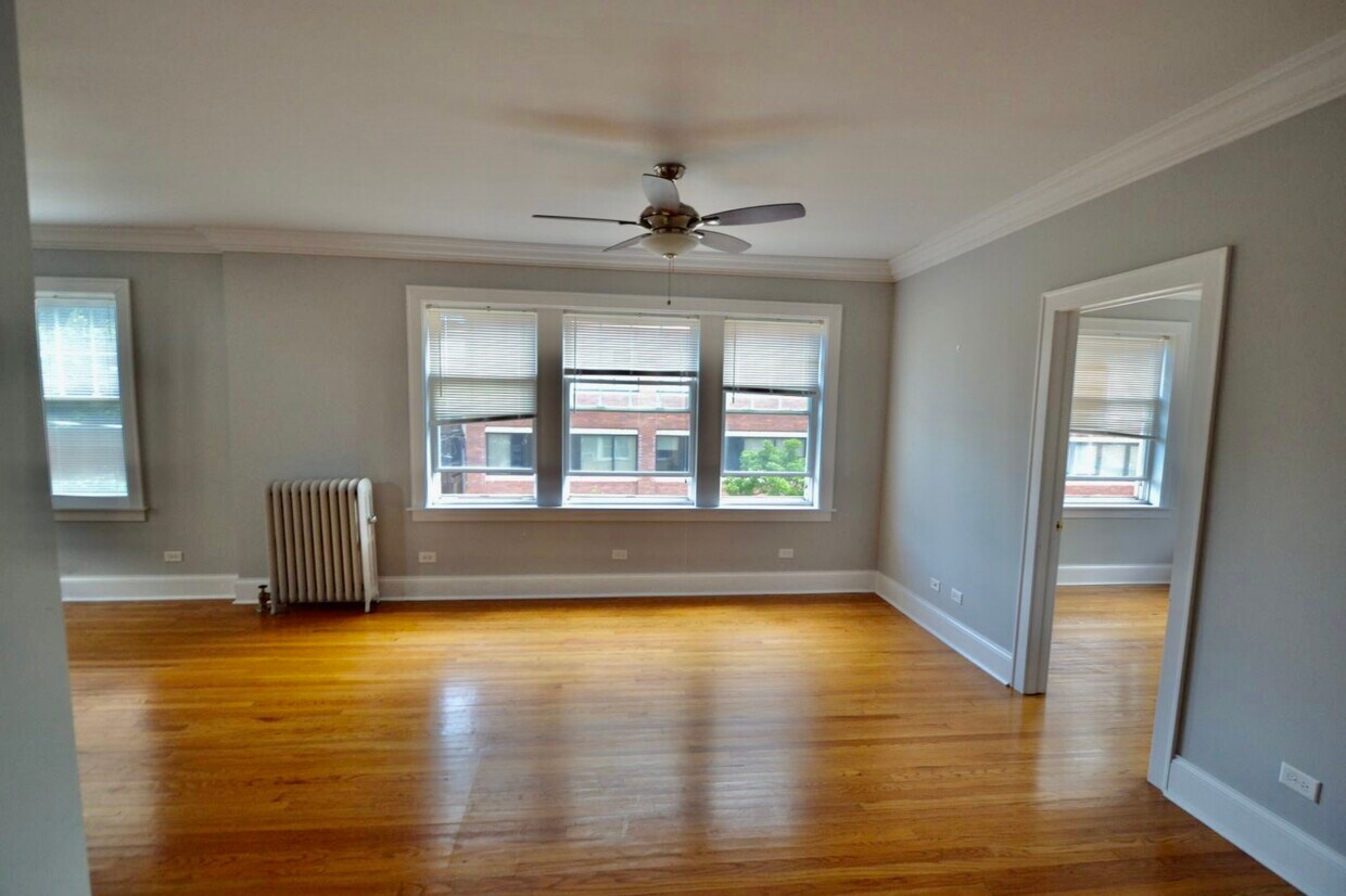 Foto principal - 4427 N Rockwell St