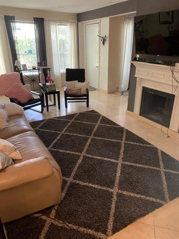 Foto del edificio - 2100 Tanglewilde St