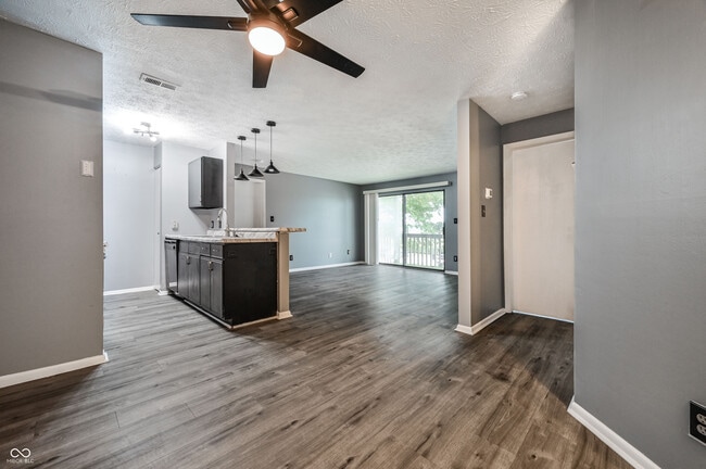 Building Photo - 4351 Village Pkwy Cir W