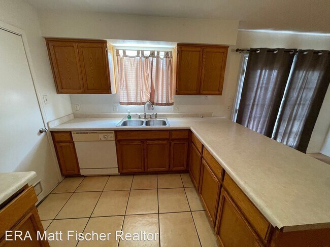 Foto del edificio - 3 br, 2 bath House - 8887 E 39th ST