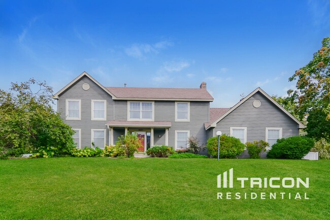 Building Photo - 10071 Raleigh Ct