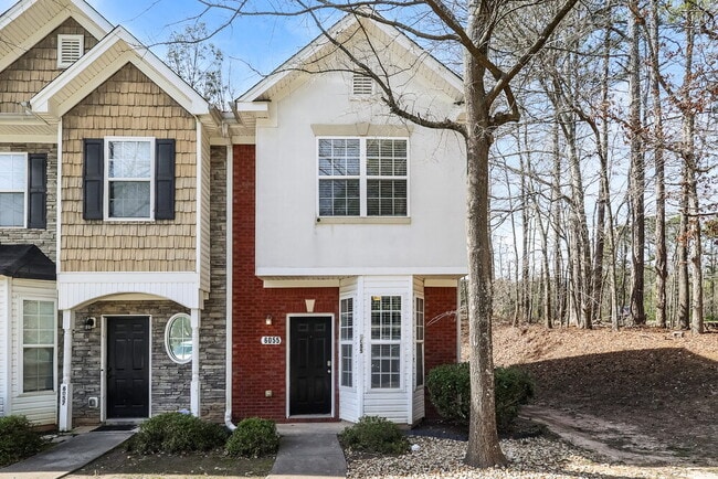 Building Photo - 6055 Camden Forrest Dr