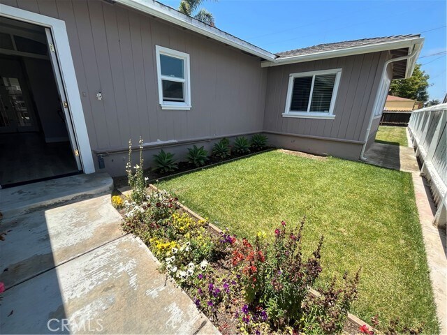 Foto del edificio - 445 Fullerton Ave