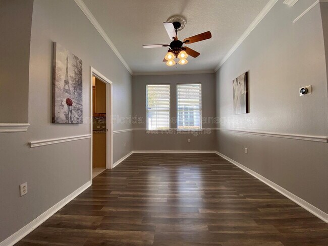 Foto del edificio - 10885 Piping Rock Cir