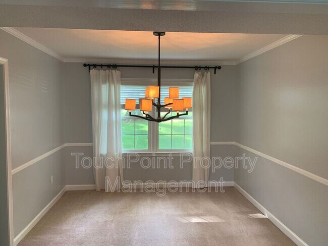 Foto del edificio - 7702 Surreywood Pl