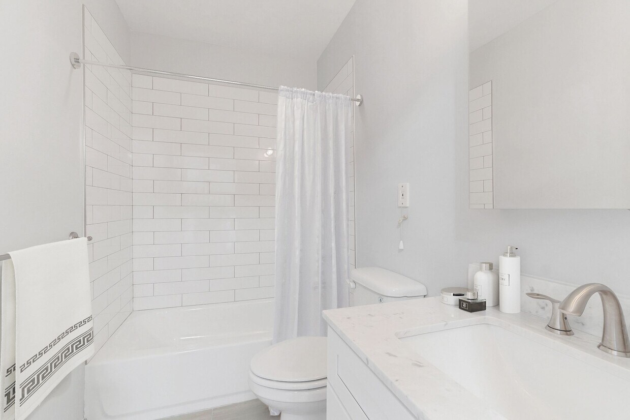 Bunt Commons II 55+ Senior Living Community Apartments in Copiague