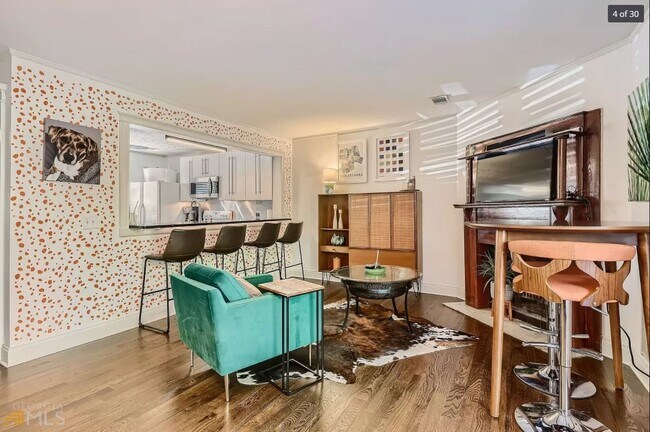 Foto del edificio - 2208 Queen Anne Ct