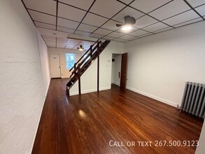 Building Photo - 2106 E Lippincott St