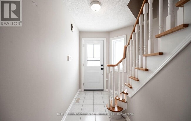 Photo du bâtiment - 455 Apache Ct