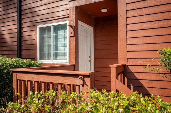 Building Photo - 501 Orchard Hill Ln