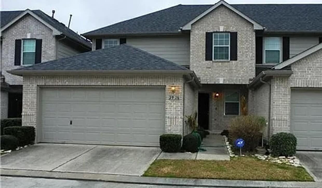 Charming 5BR Townhome in Houston - Charming 5BR Townhome in Houston