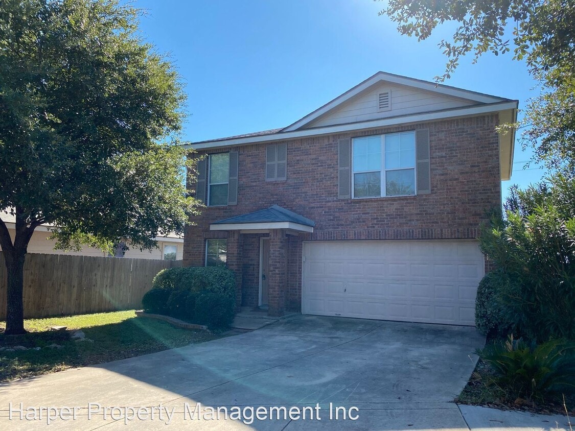 3 br, 2.5 bath House 10526 Marengo Lane House Rental in San Antonio
