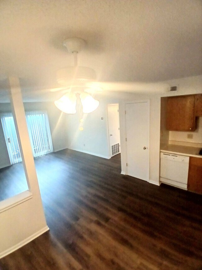 Foto del interior - Heatherbrook Garden