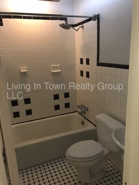 Foto del edificio - 788 Berkeley Ave NW