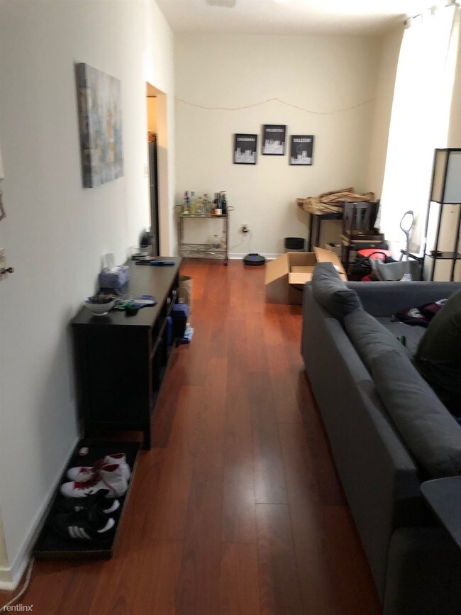 Building Photo - 1 br, 1 bath  - 1806 Green St Apt 303
