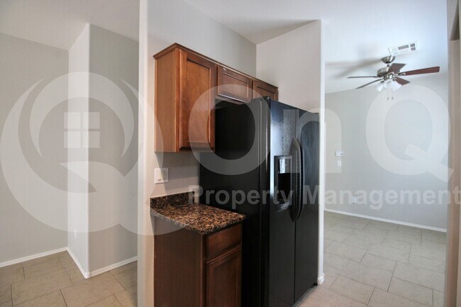 Foto del edificio - 2725 E Mine Creek Rd