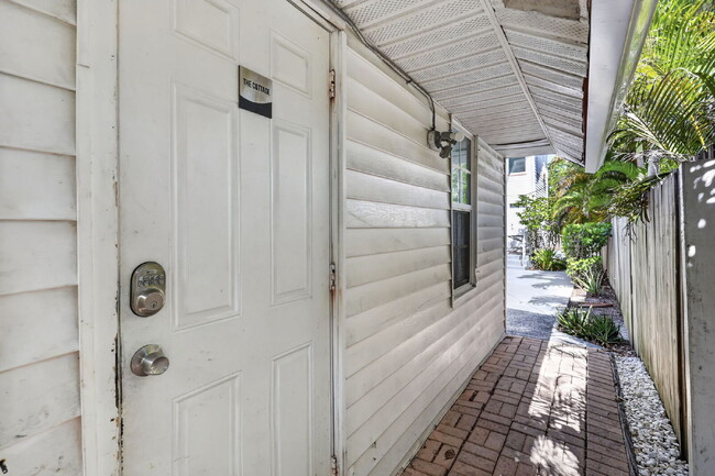 Building Photo - Lake Worth Beach Rental — Prime Location, Modern Comfort & Easy Coastal Living