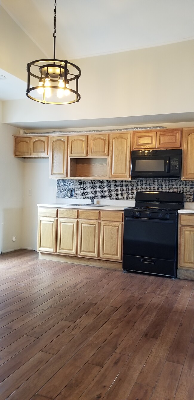 Photo - 24 Jane St Apartments