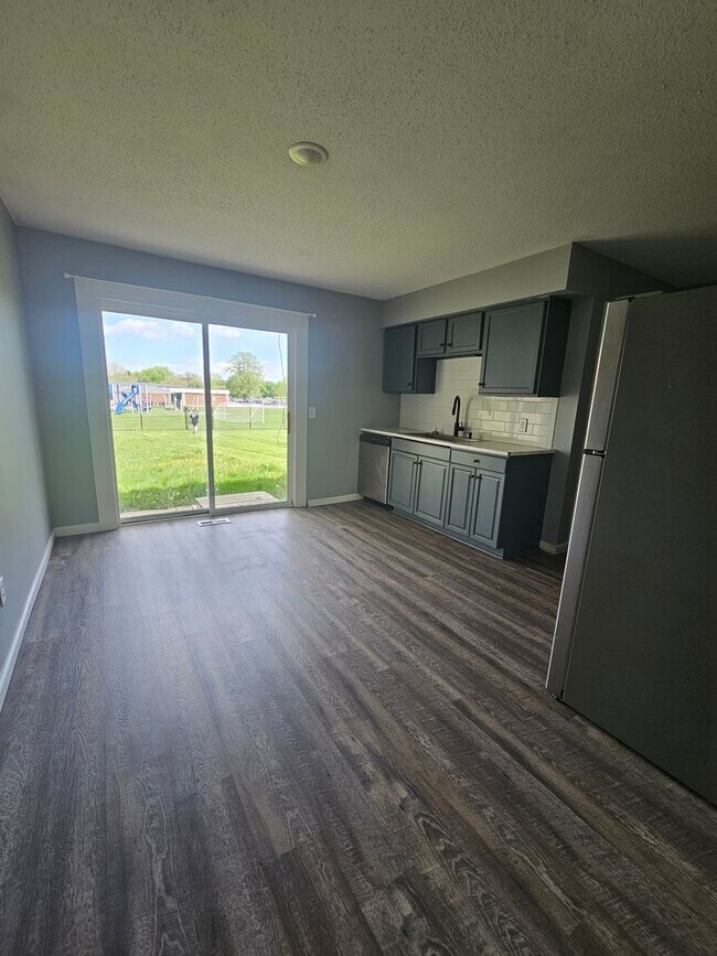 Foto del edificio - 5415 N Linwood Ave