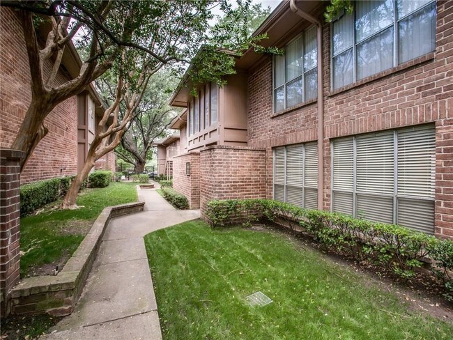 10534 Stone Canyon Rd Unit 211D, Dallas, TX 75230 Condo