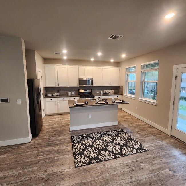 Foto del edificio - 7506 Burnham Pl