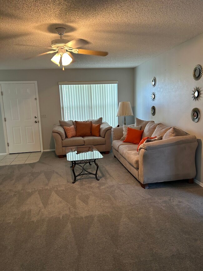 Foto del edificio - 2018 Castano Pl