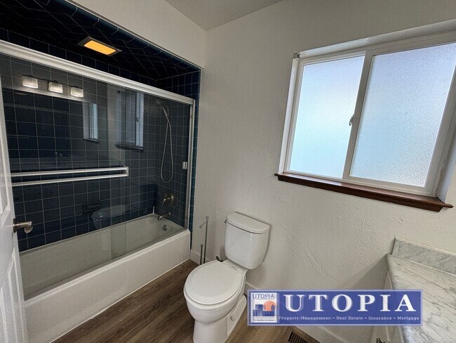 Foto del edificio - Beautiful and Bright Santa Cruz Home Coming Soon
