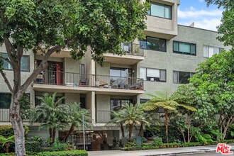 Building Photo - 9000 Cynthia St