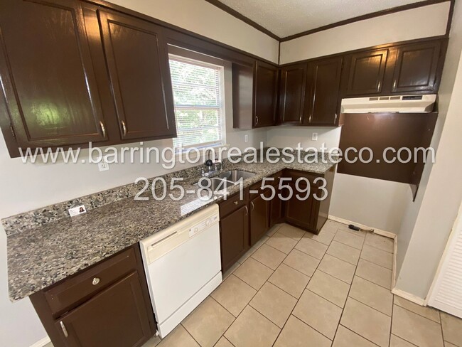 Building Photo - 4985 Karen Ln