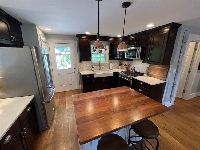 Foto del edificio - 40 Keeher Ave