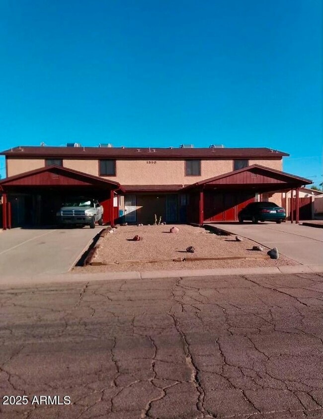 Building Photo - 1510 E 26th Ln