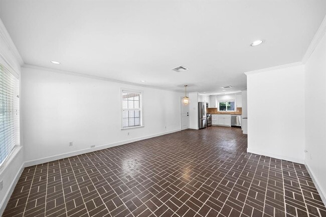 Building Photo - 6202 Abington Way