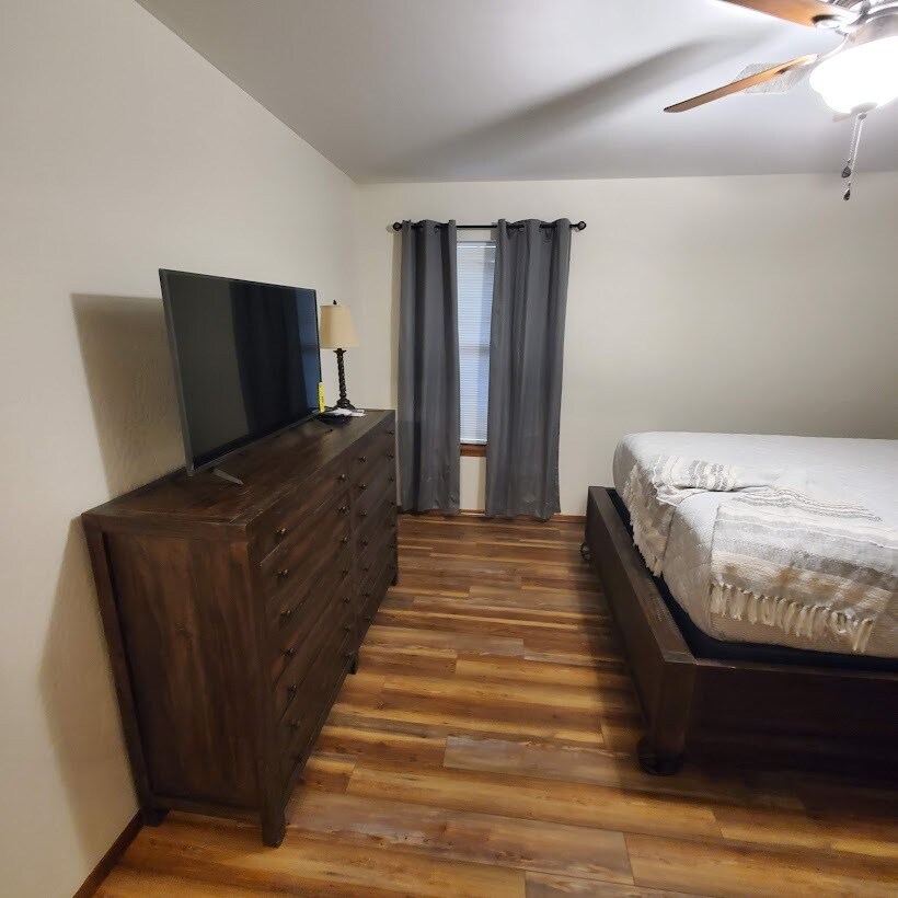 Foto principal - 3616 Kings Way