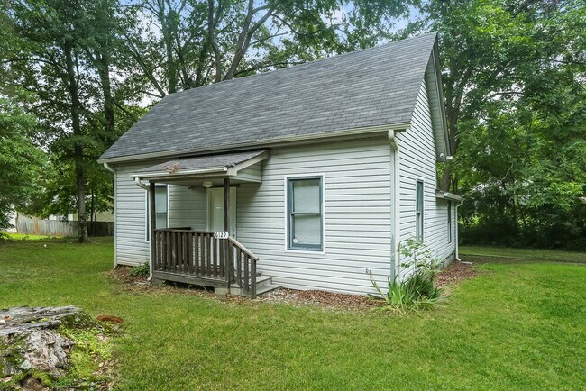 Foto del edificio - 6129 Sorrell St NE