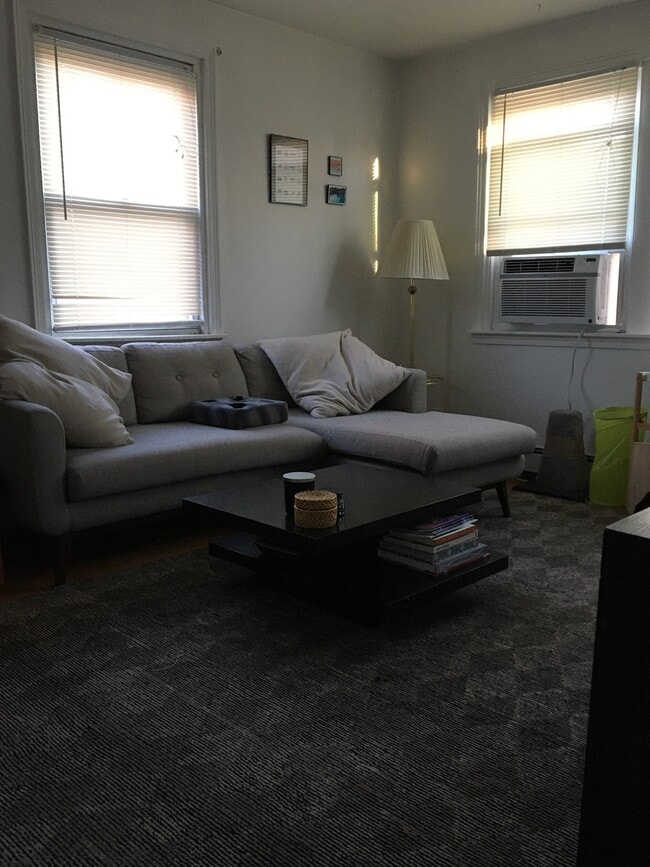 Foto del edificio - 656 W Park Ln