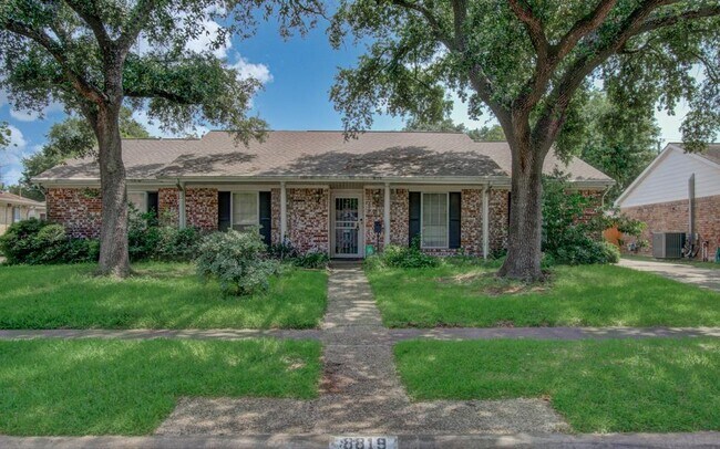 Building Photo - 8819 Carvel Ln