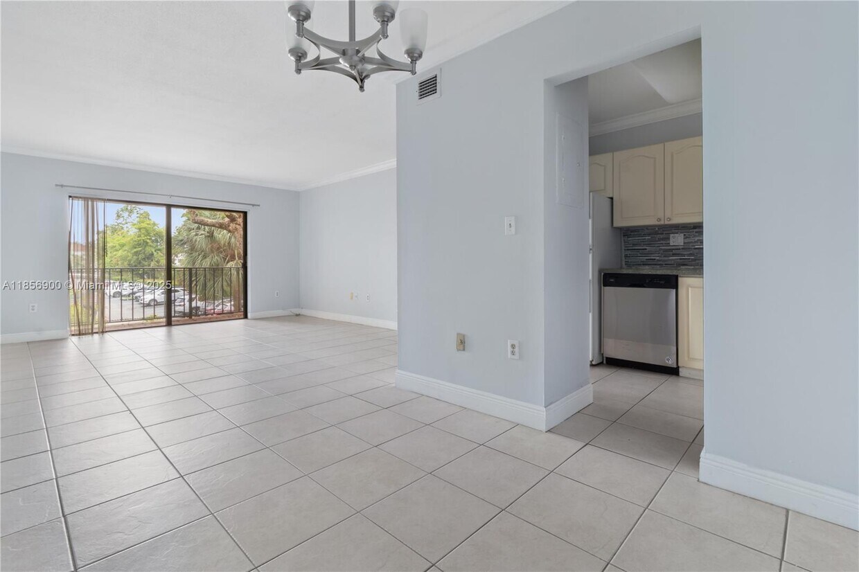 Foto principal - 10413 N Kendall Dr