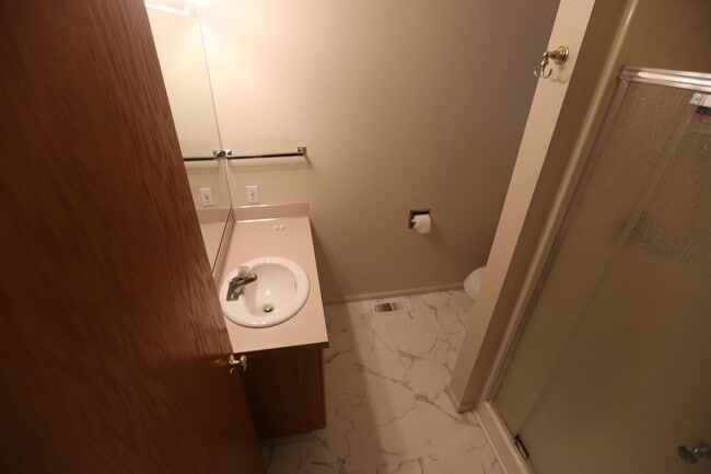 Building Photo - Port Orchard 3 Bedroom Available now!