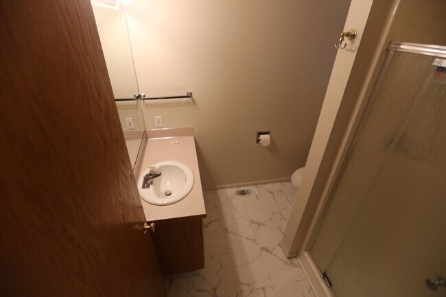 Foto del edificio - Port Orchard 3 Bedroom Available now!